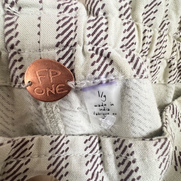 New, Free People One Harriet Striped Shorts Pockets Relaxed Fit size Large - Picture 9 of 10